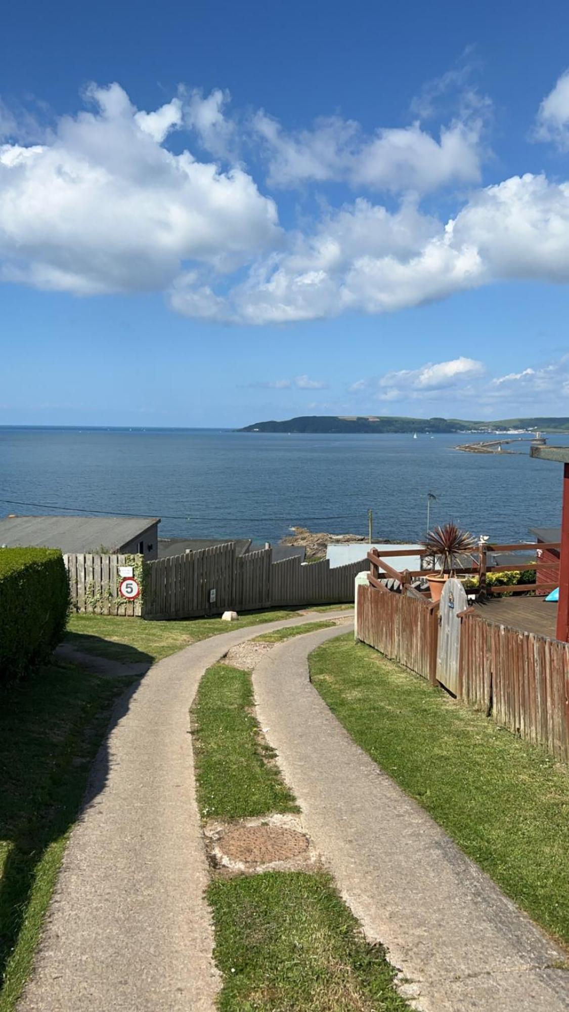 2 Bedroom Chalet With Sea Views Plymouth Exterior foto