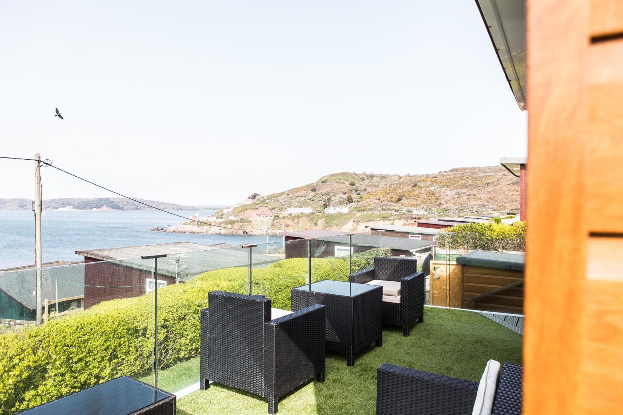 2 Bedroom Chalet With Sea Views Plymouth Exterior foto